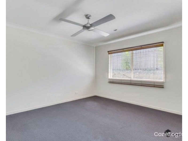 12 Kabi Place, Pacific Pines QLD 4211