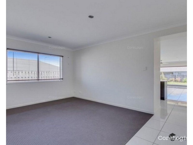 12 Kabi Place, Pacific Pines QLD 4211