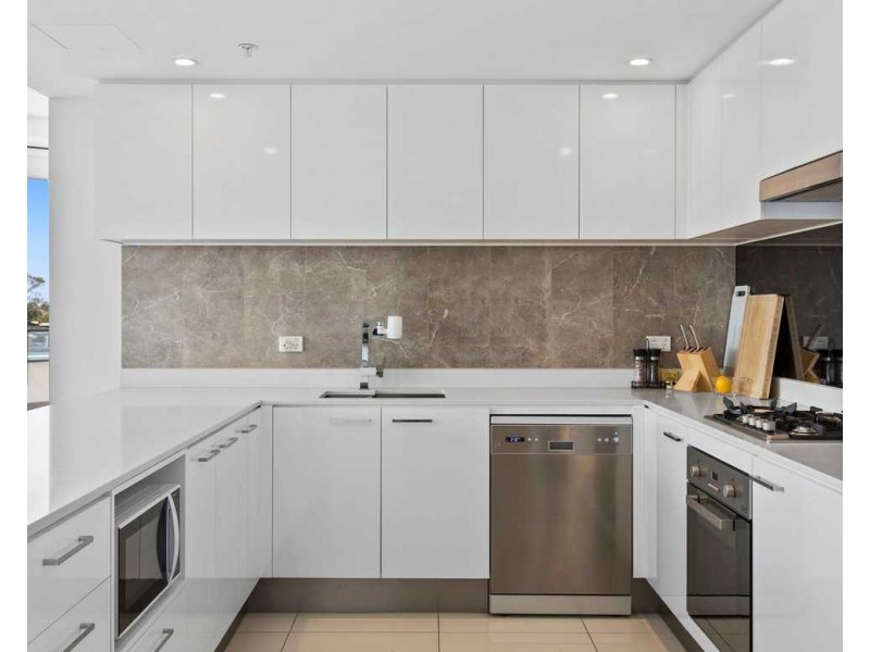 1105/5 Harbourside Court, Biggera Waters QLD 4216