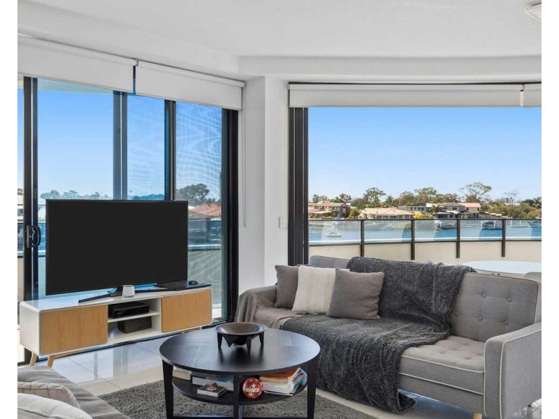 1105/5 Harbourside Court, Biggera Waters QLD 4216