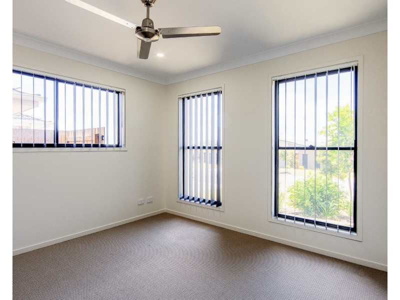 21 McWilliam Street, Pimpama QLD 4209