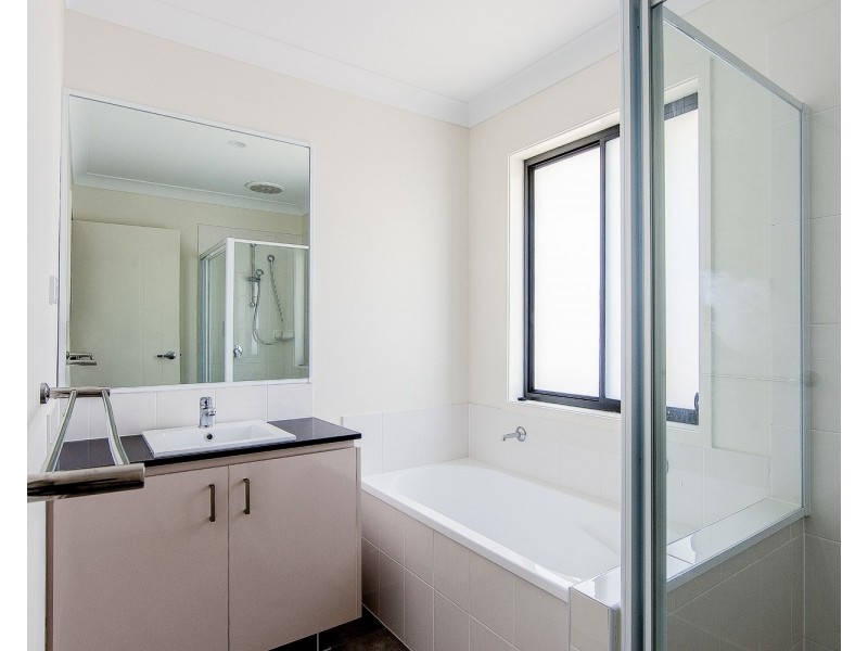 21 McWilliam Street, Pimpama QLD 4209