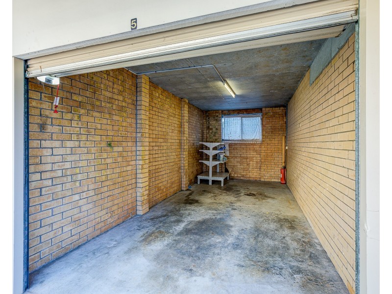 5/228 Marine Parade, Labrador QLD 4215