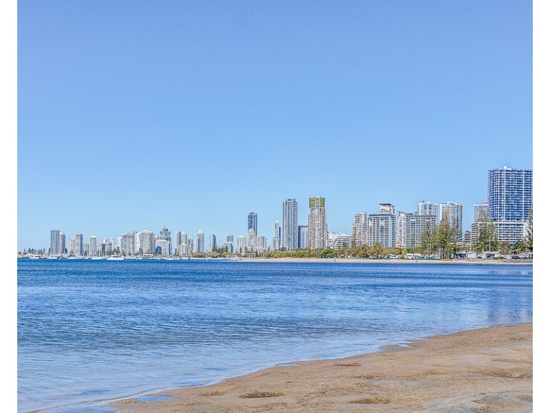 5/228 Marine Parade, Labrador QLD 4215