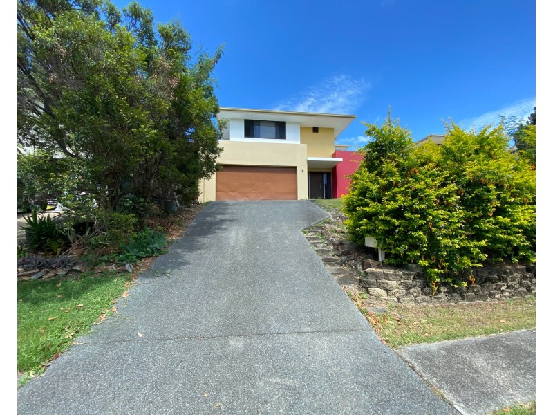 15 Bounty Way, Pacific Pines QLD 4211