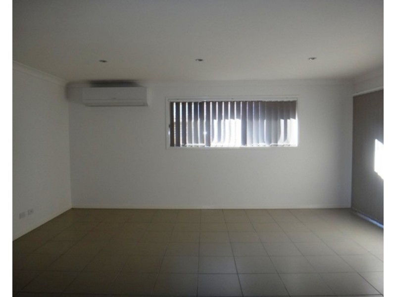 27 Hasemann Crescent, Upper Coomera QLD 4209
