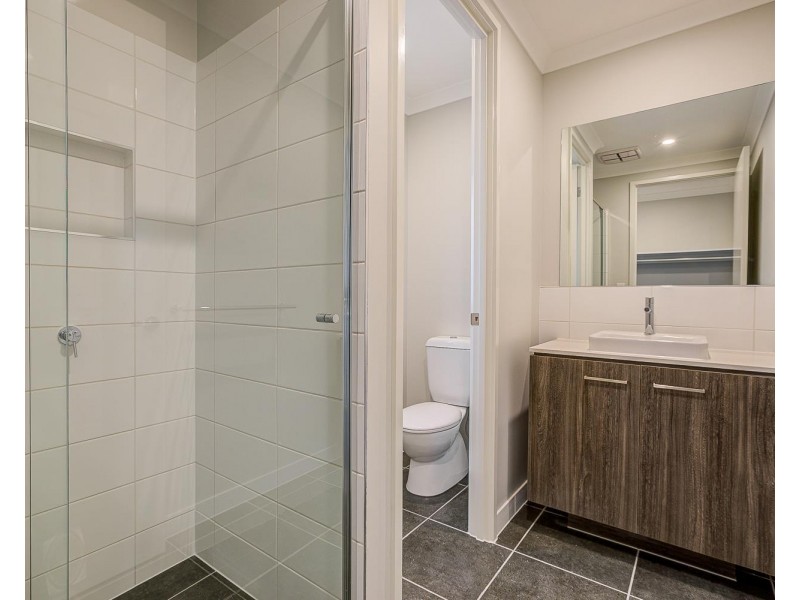 16 Marigold Road, Greenbank QLD 4124