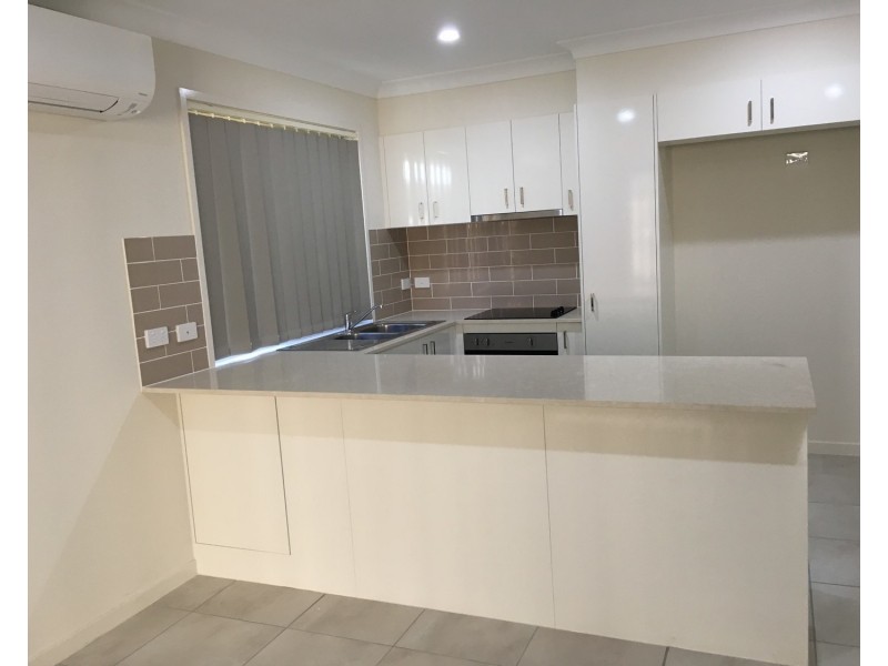 37 Voyager Terrace, Pimpama QLD 4209