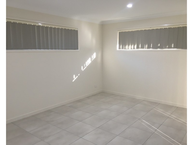 37 Voyager Terrace, Pimpama QLD 4209