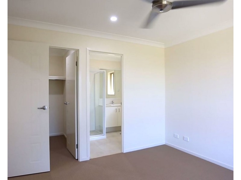 37 Voyager Terrace, Pimpama QLD 4209