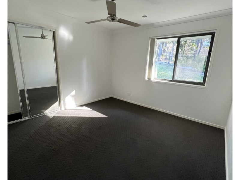 8 Cathmor Court, Oxenford QLD 4210