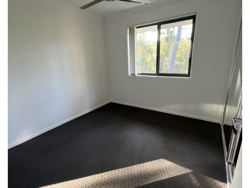 8 Cathmor Court, Oxenford QLD 4210