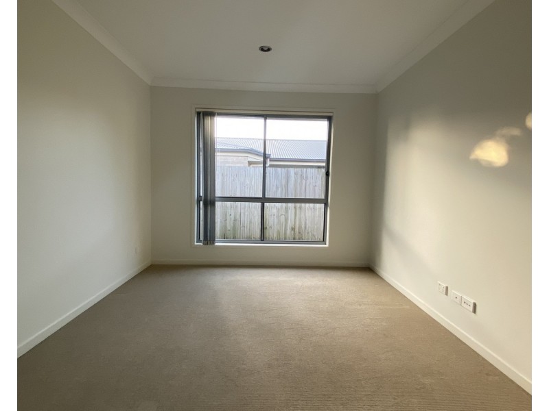 12 Matas Drive, Pimpama QLD 4209