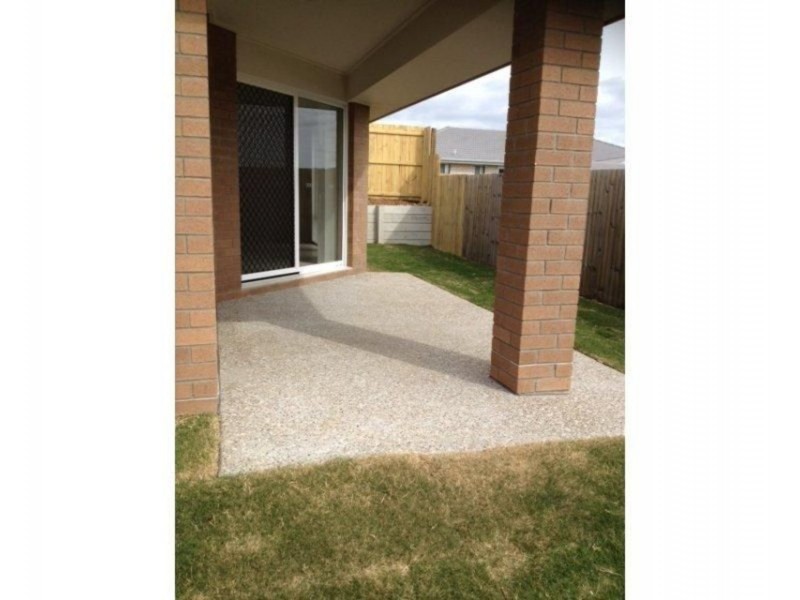 51 Hanover Drive, Pimpama QLD 4209