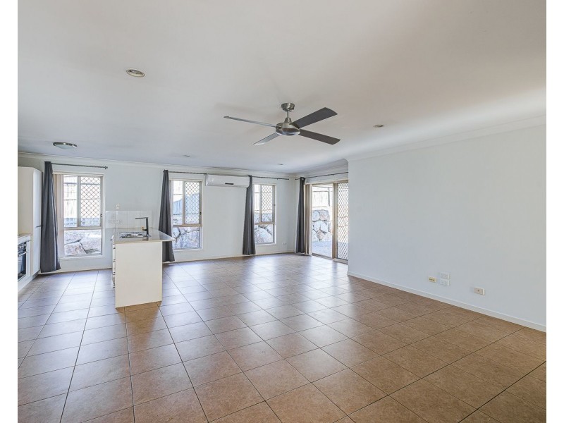 2 Zinc Street, Pimpama QLD 4209