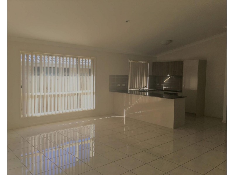 6 Hasemann Crescent, Upper Coomera QLD 4209