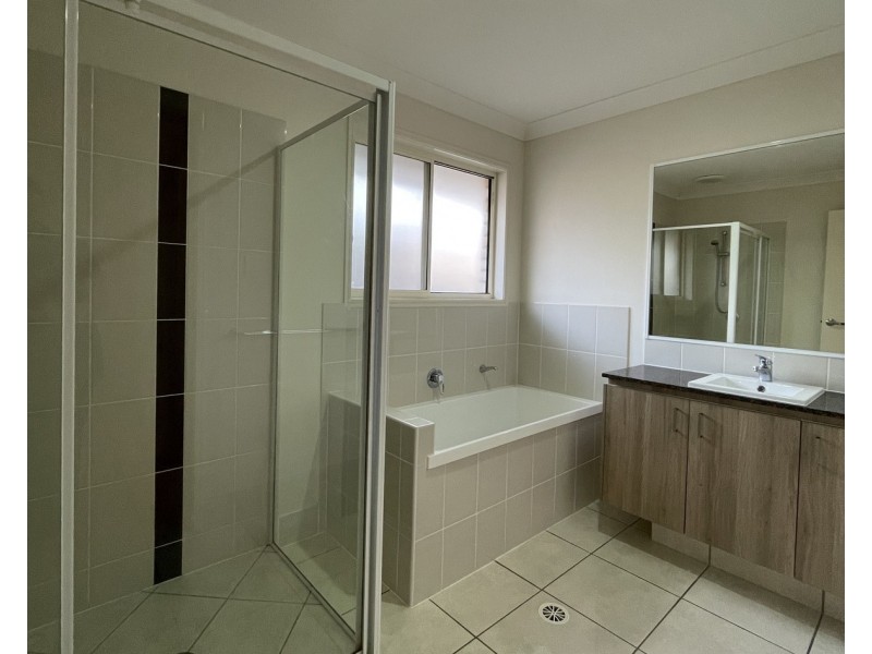6 Hasemann Crescent, Upper Coomera QLD 4209