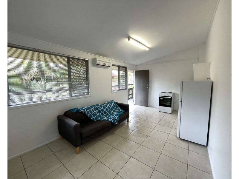 6/146 Frank Street, Labrador QLD 4215