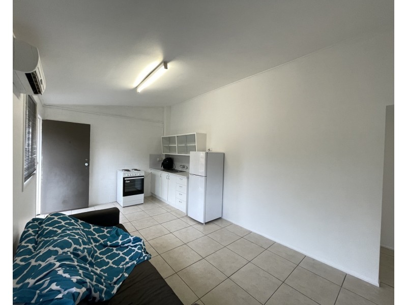 6/146 Frank Street, Labrador QLD 4215