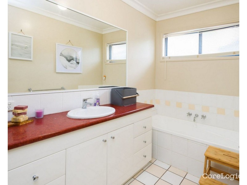 20 Fanning Court, Pacific Pines QLD 4211