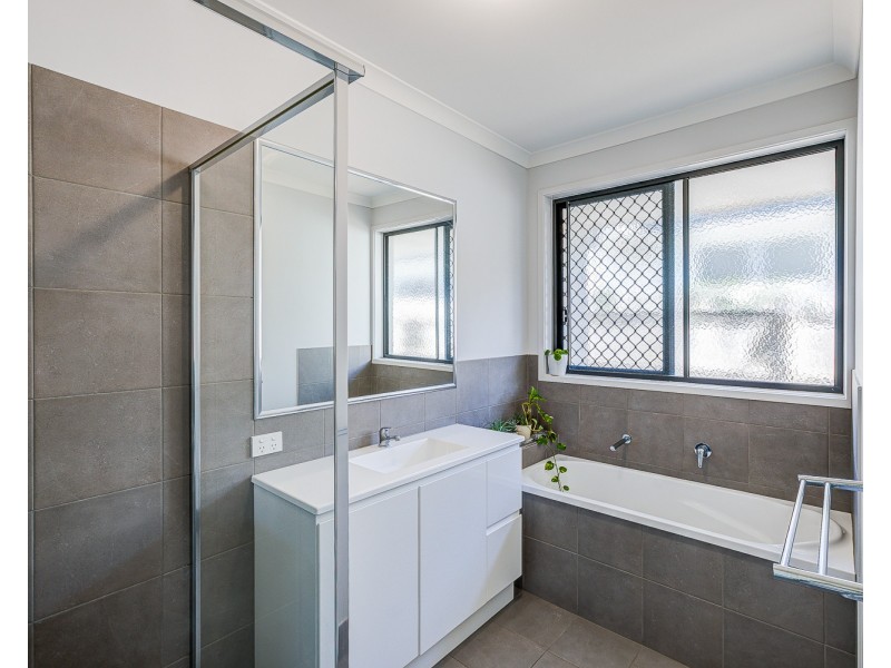 23 Lavinia Way, Coomera QLD 4209