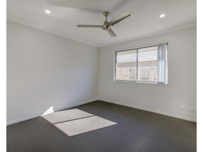 37 Dixon Drive, Pimpama QLD 4209