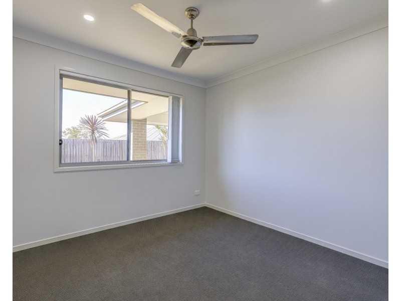 37 Dixon Drive, Pimpama QLD 4209