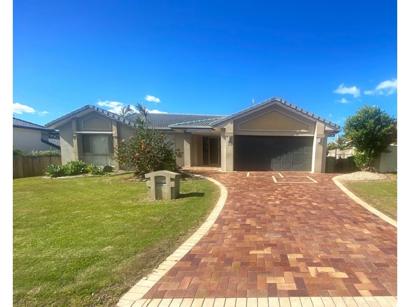 11 Fitzalan Circuit, Arundel QLD 4214