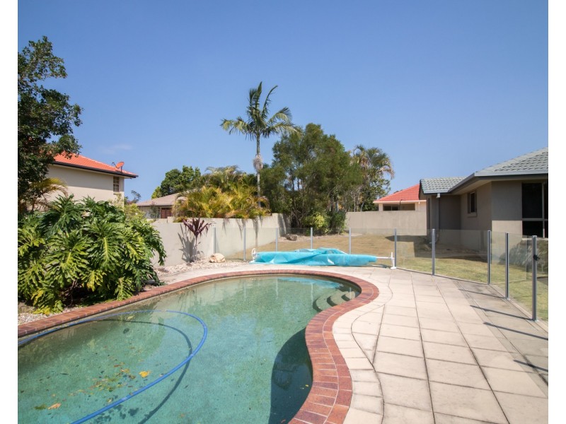 11 Fitzalan Circuit, Arundel QLD 4214