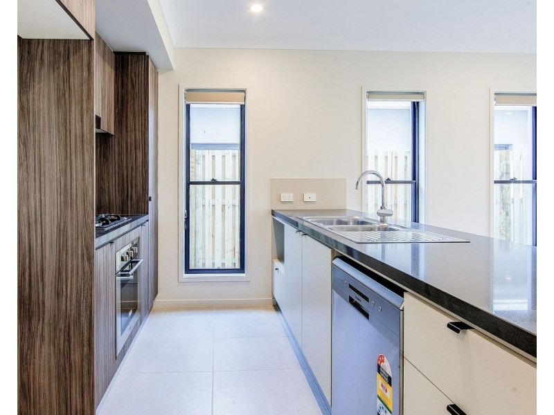 15 Bloom Avenue, Coomera QLD 4209