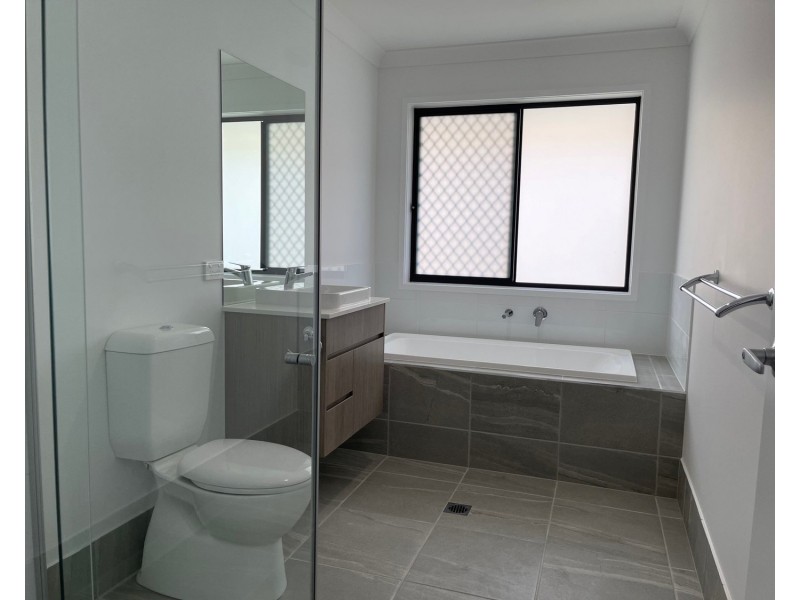 1/3 Mernick Court, Bahrs Scrub QLD 4207