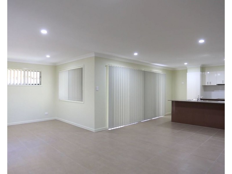 33 Benwerrin Street, Pimpama QLD 4209