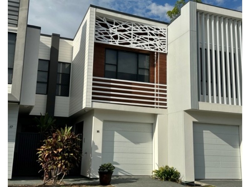 16/74 Hillview Parade, Ashmore QLD 4214