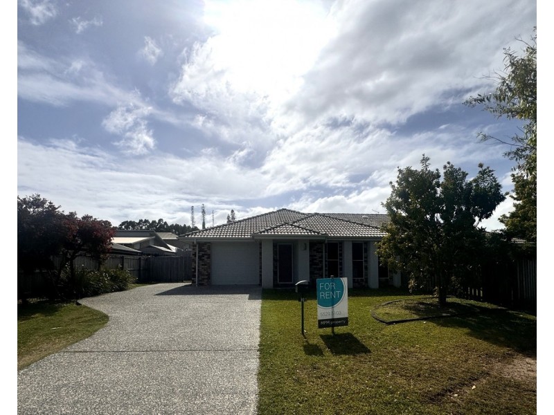 2b Sapphire Place, Pimpama QLD 4209