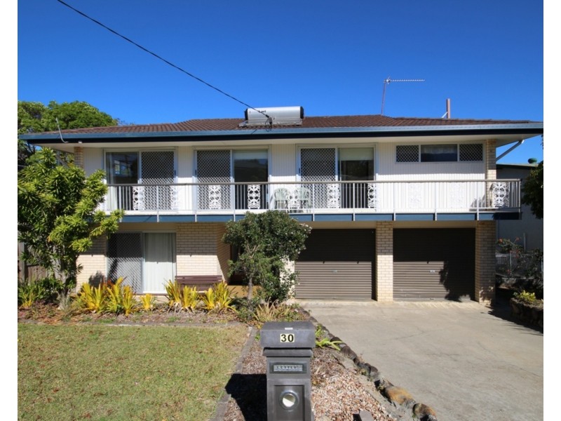 30 Wistaria Avenue, Southport QLD 4215
