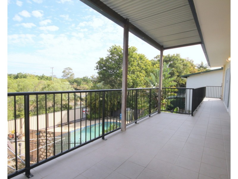 30 Wistaria Avenue, Southport QLD 4215