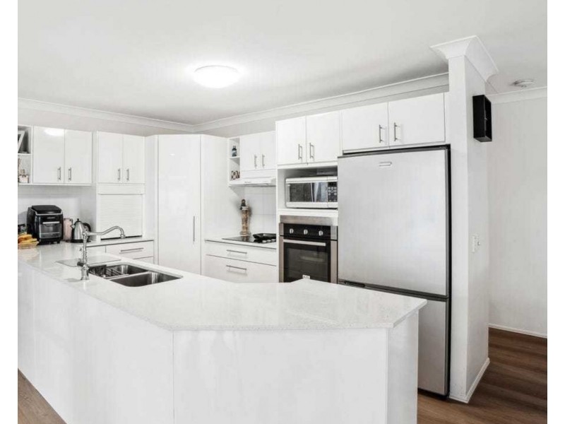 77 Inverness Way, Parkwood QLD 4214