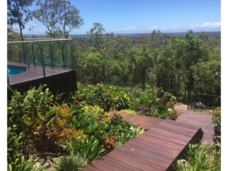 75 Highvale Drive, Helensvale QLD 4212