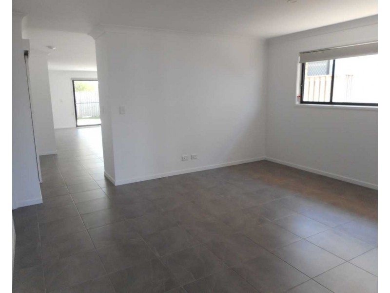 28 Great Sandy Circuit, Pimpama QLD 4209