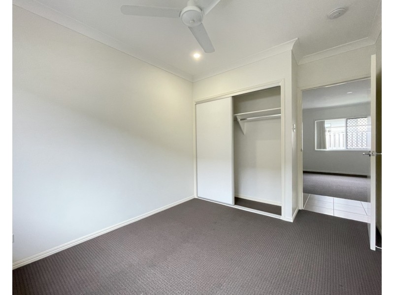 4 Keelson Crescent, Hope Island QLD 4212