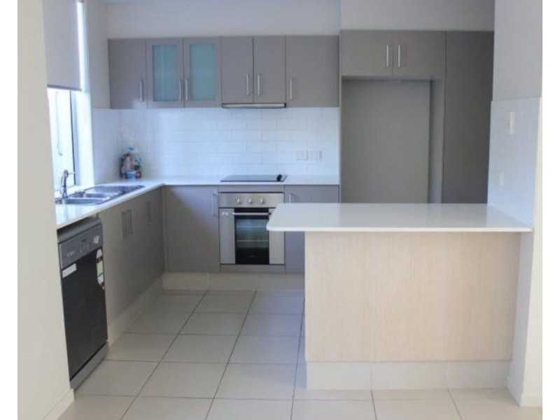 28 The Landings, Upper Coomera QLD 4209