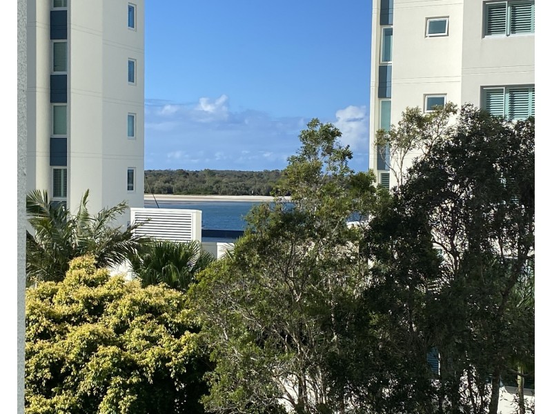 504/41 Labrador Street, Labrador QLD 4215