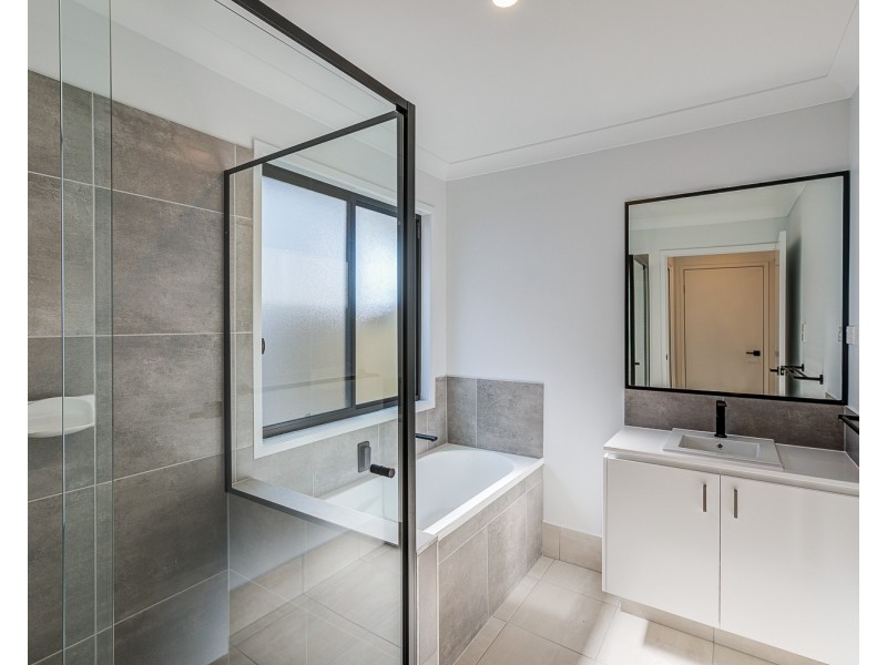 47 Mount Mitchell Street, Park Ridge QLD 4125