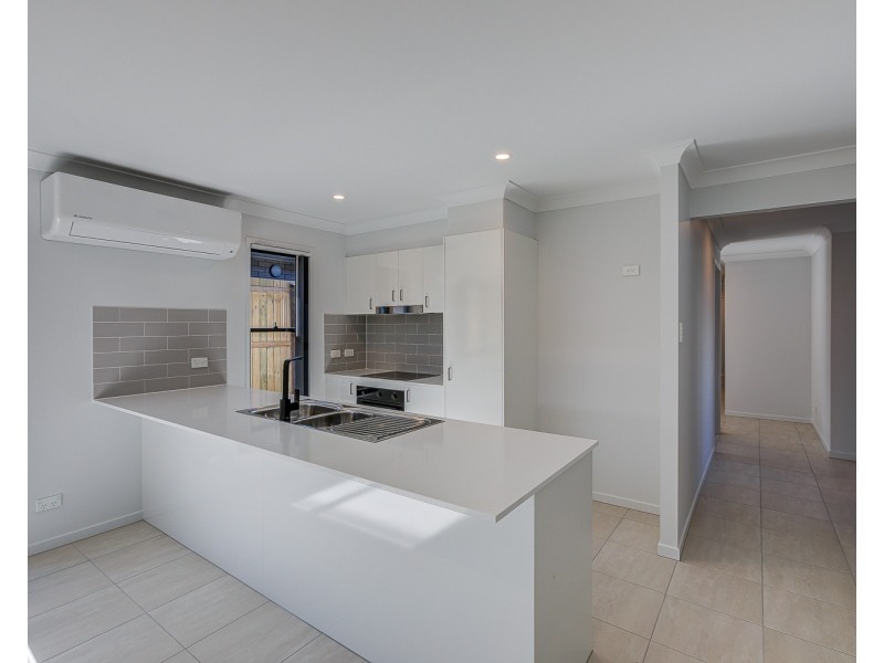 47 Mount Mitchell Street, Park Ridge QLD 4125