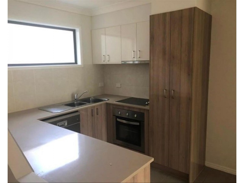 19 Damian Leeding Way, Upper Coomera QLD 4209