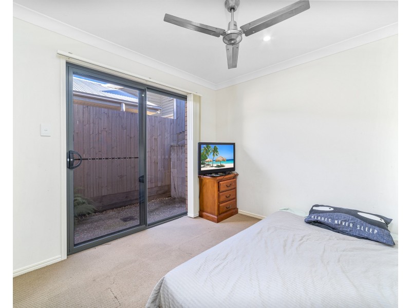 19 Damian Leeding Way, Upper Coomera QLD 4209