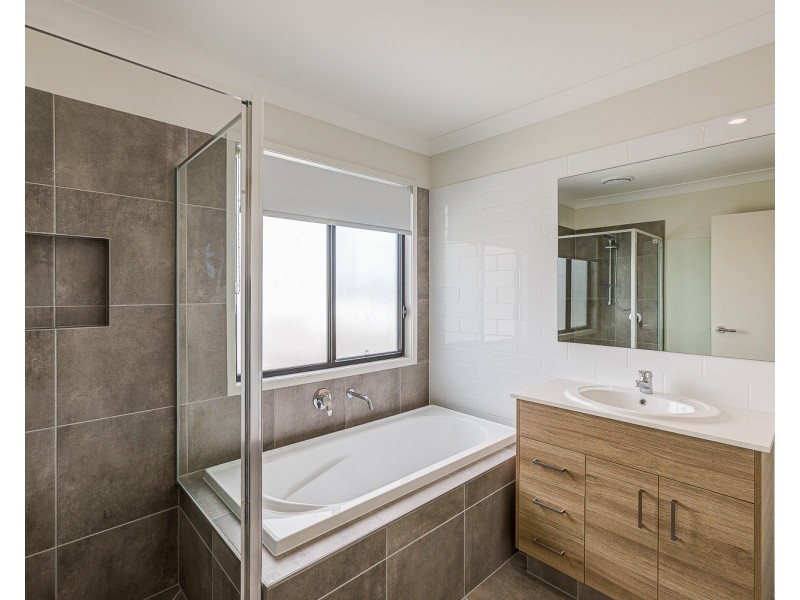 12 Byfield Place, Yarrabilba QLD 4207