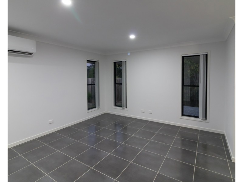 52 Banrock Street, Pimpama QLD 4209