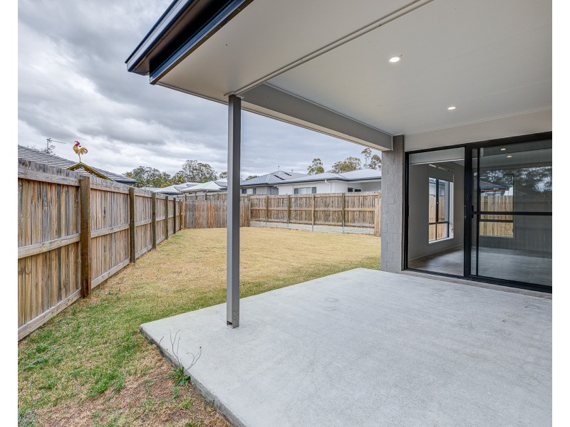 22 Oak Street, Pimpama QLD 4209