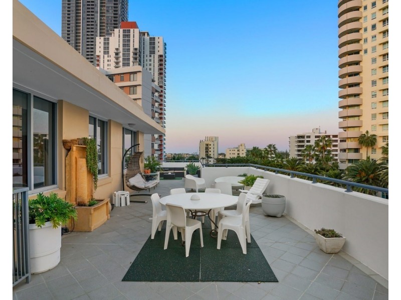 618/1 Aqua Street, Southport QLD 4215